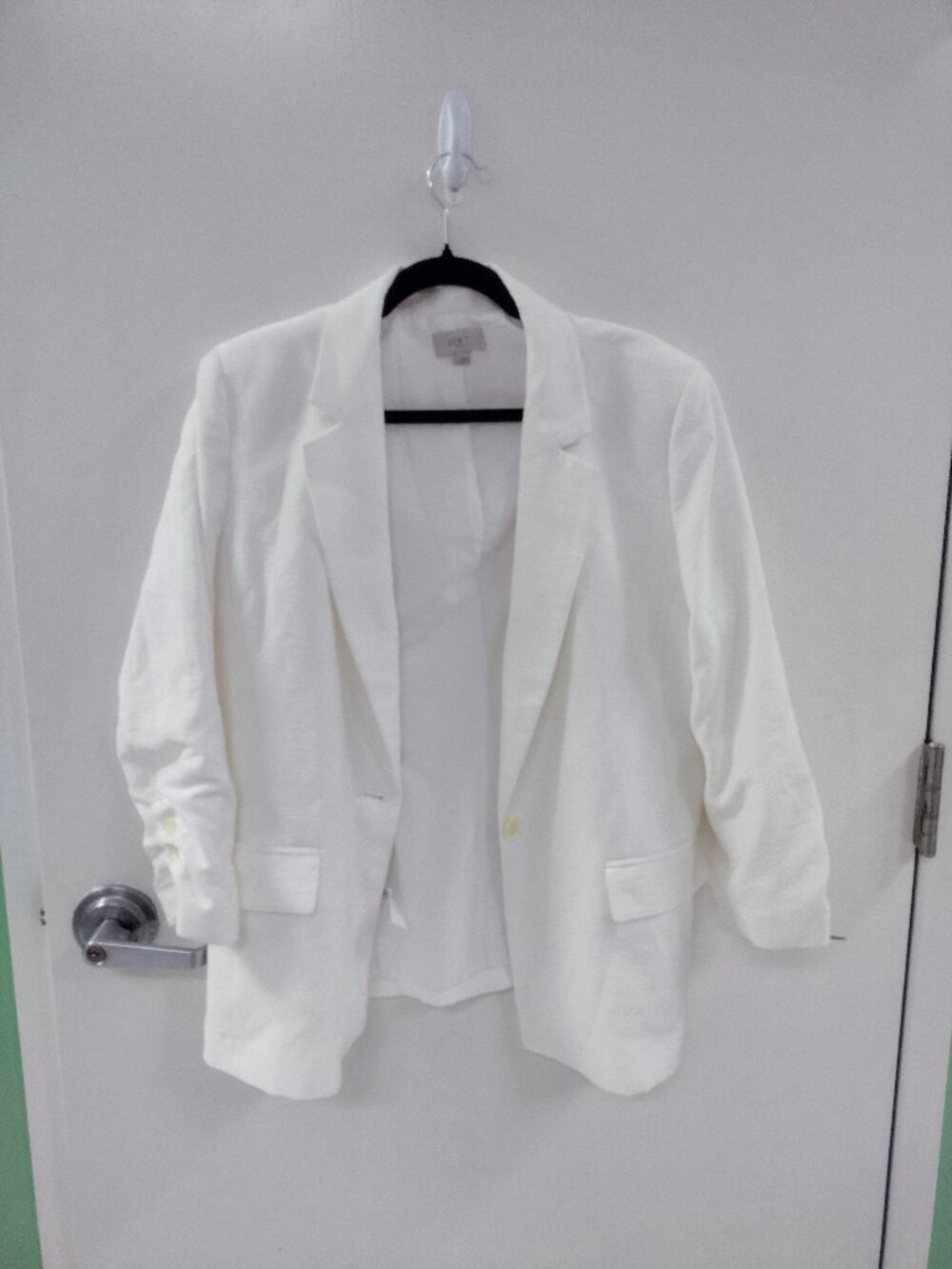 LIKE NEW Loft Outlet Women's White Tailored-Fit White Blazer (Size: L)